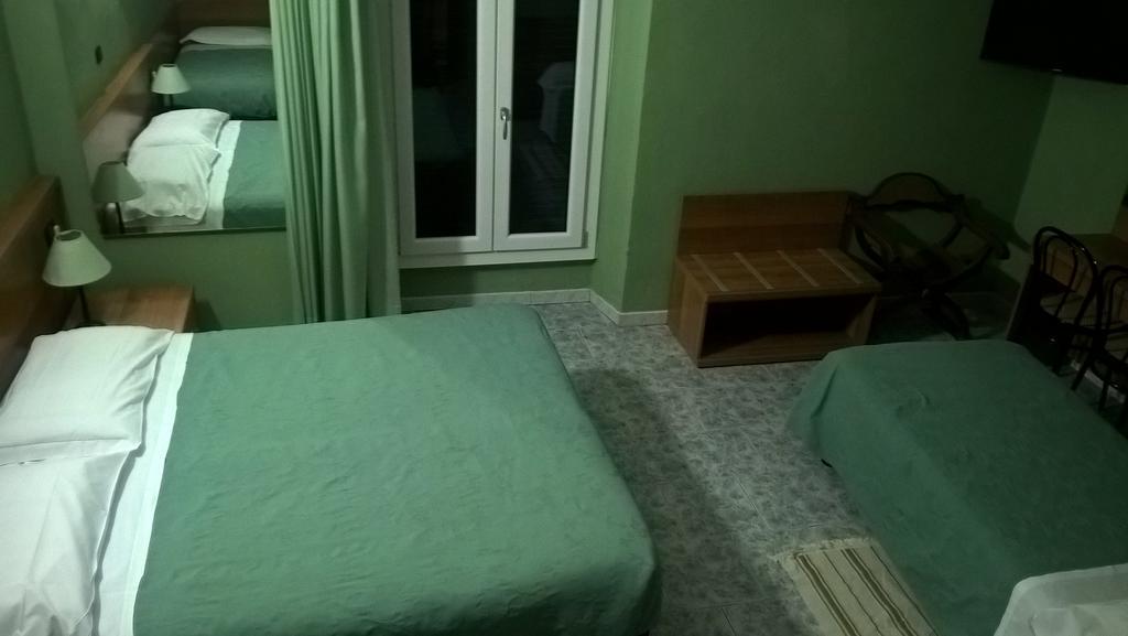 Hotel Del Sole Μιλάνο Δωμάτιο φωτογραφία